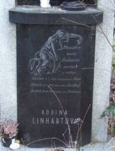 Fotografie hrobu: Václav, Zdeněk a Bedřich Linhartovi