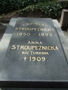 Fotografie hrobu: Ladislav Stroupežnický
