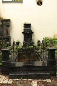 Fotografie hrobu: Eugen Miroslav Rutte