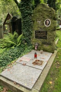 Fotografie hrobu: Petr Krečeuski