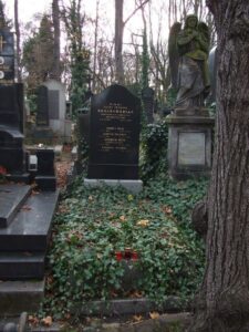 Fotografie hrobu: Eliška Krásnohorská