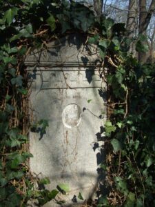 Fotografie hrobu: Saša a Adolf Dobrovolní