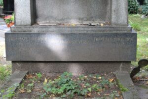 Fotografie hrobu: Marie  Calma Veselá a František Veselý