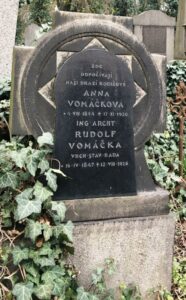 Fotografie hrobu: Rudolf Vomáčka