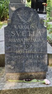 Fotografie hrobu: Karolina Světlá a Petr Mužák